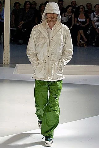 Look 16